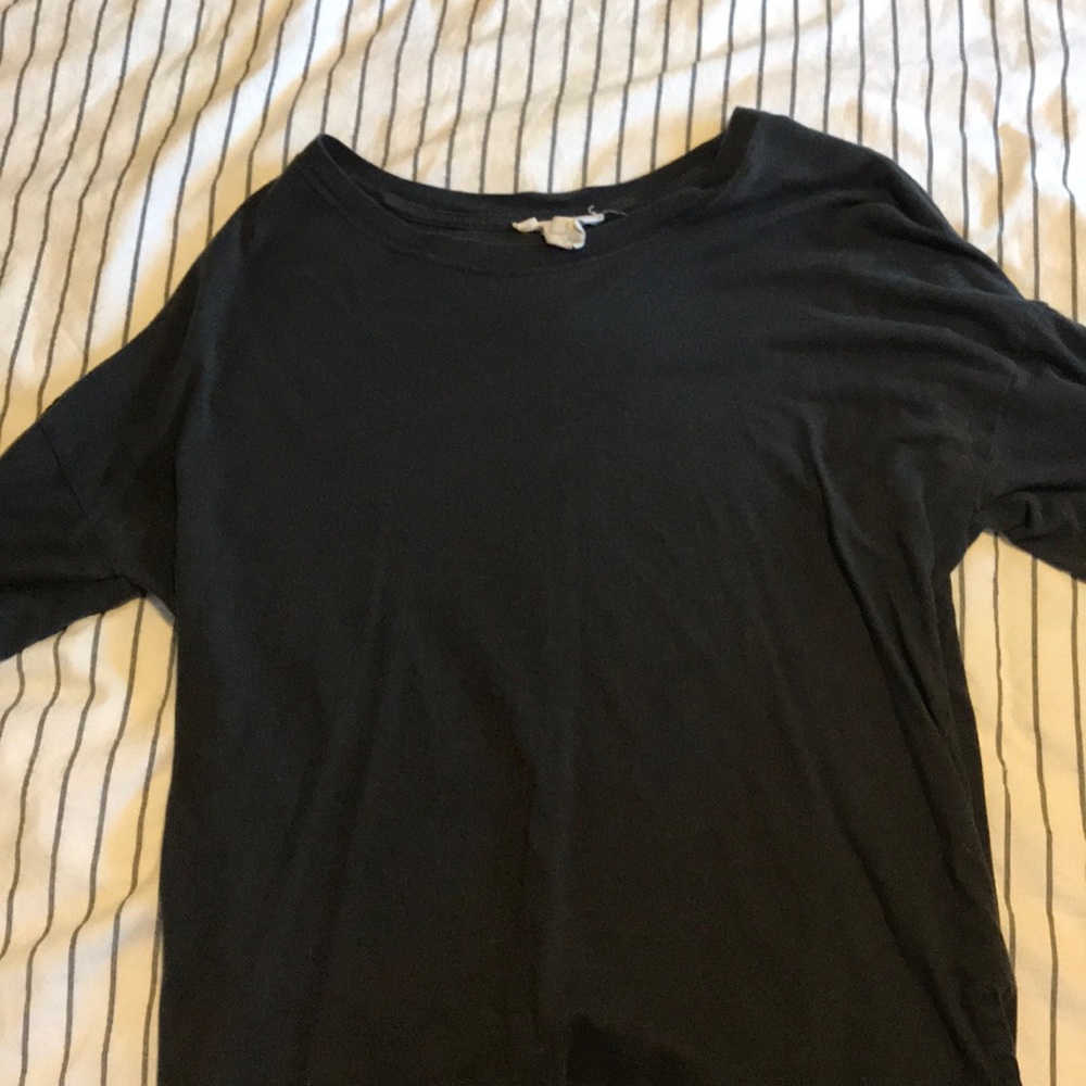Grey tee